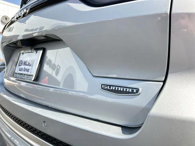 2023 Jeep Grand Cherokee Summit 4x4