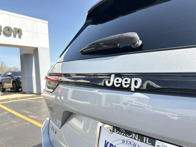 2023 Jeep Grand Cherokee Summit 4x4