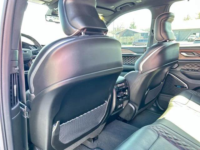 2023 Jeep Grand Cherokee Summit 4x4