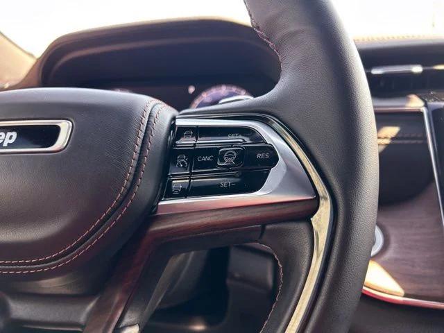 2023 Jeep Grand Cherokee Summit 4x4