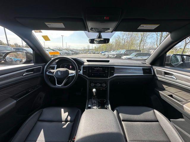 2023 Volkswagen Atlas Cross Sport 3.6L V6 SE w/Technology