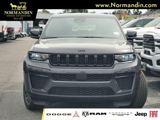 2026 Jeep Grand Cherokee GRAND CHEROKEE LAREDO ALTITUDE 4X4 2026 Jeep Grand Cherokee GRAND CHEROKEE LAREDO ALTITUDE 4X4