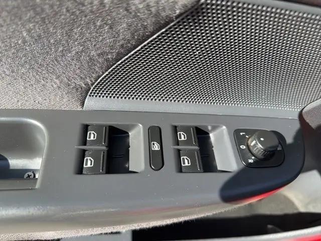 2008 Volkswagen Rabbit S