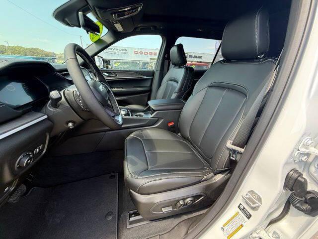 2026 Jeep Grand Cherokee L Limited 4x4