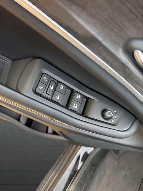2026 Jeep Grand Cherokee L Altitude 4x4