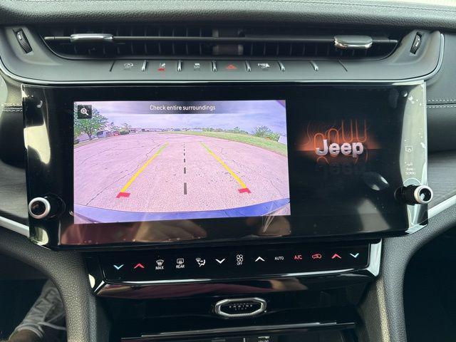 2026 Jeep Grand Cherokee L Altitude 4x4