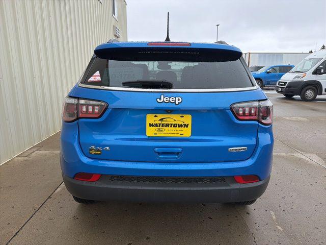 2022 Jeep Compass Latitude Lux 4x4