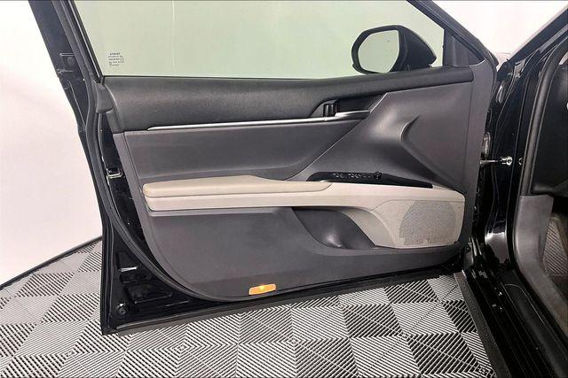 Used 2018 Toyota Camry LE For Sale in Millington, TN