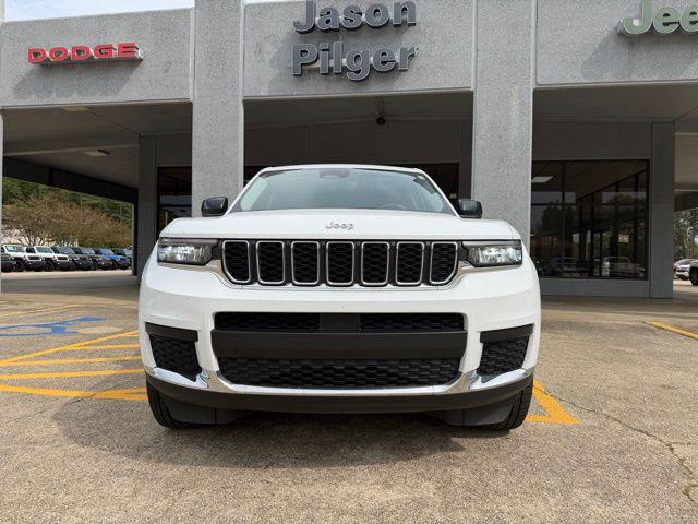 2023 Jeep Grand Cherokee L Laredo 4x4
