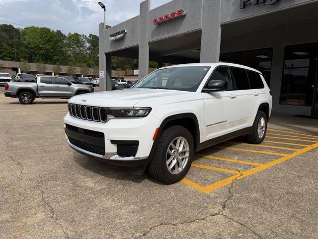 2023 Jeep Grand Cherokee L Laredo 4x4