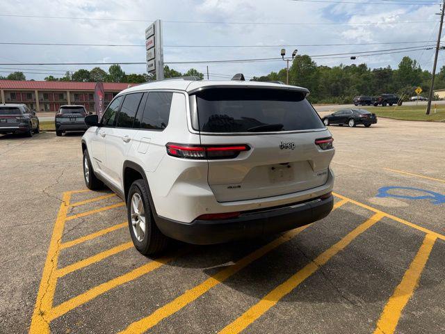 2023 Jeep Grand Cherokee L Laredo 4x4