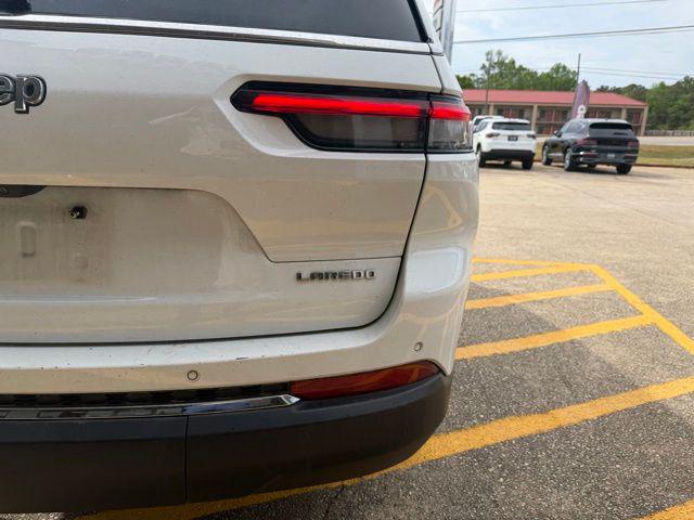 2023 Jeep Grand Cherokee L Laredo 4x4