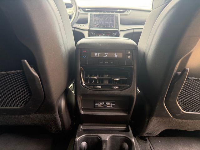 2023 Jeep Grand Cherokee L Laredo 4x4