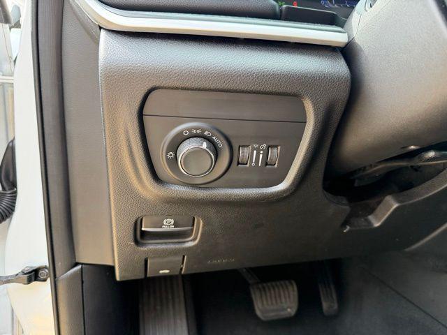 2023 Jeep Grand Cherokee L Laredo 4x4