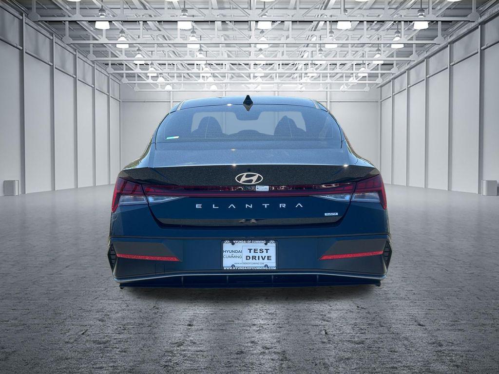 2025 Hyundai Elantra Limited - Photo 6