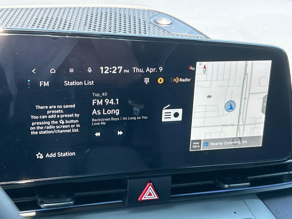 2025 Hyundai Elantra Limited - Photo 28