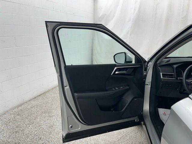 2026 Mitsubishi Outlander ES 1.5T 2WD