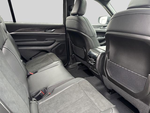 2026 Jeep Grand Cherokee L Altitude 4x4