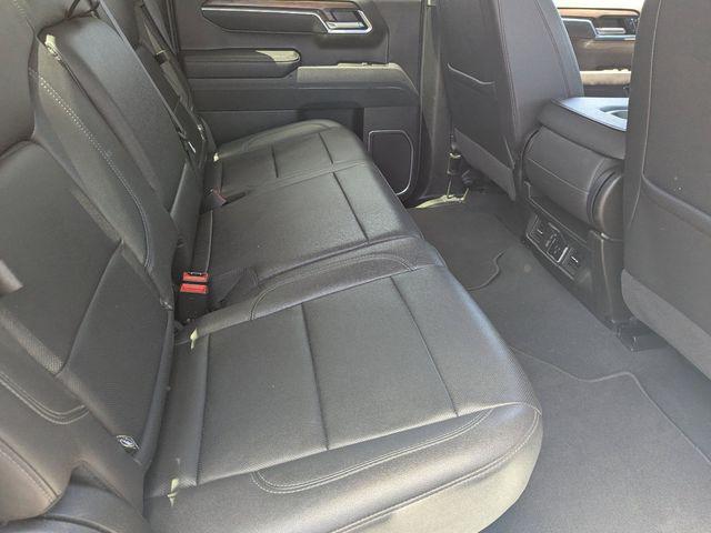 2025 GMC Sierra 1500 4WD Crew Cab Short Box SLT