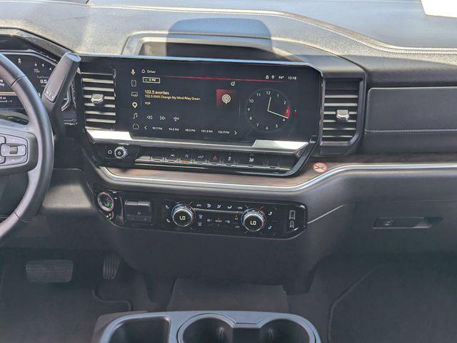 2025 GMC Sierra 1500 4WD Crew Cab Short Box SLT