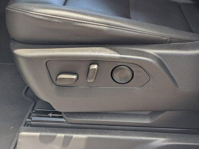 2025 GMC Sierra 1500 4WD Crew Cab Short Box SLT