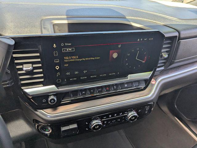 2025 GMC Sierra 1500 4WD Crew Cab Short Box SLT