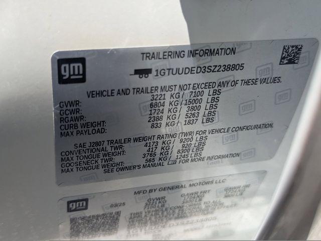 2025 GMC Sierra 1500 4WD Crew Cab Short Box SLT