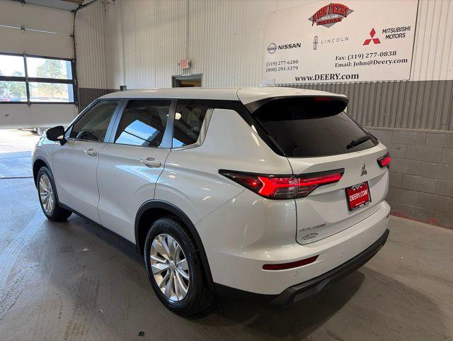 2026 Mitsubishi Outlander ES 1.5T S-AWC