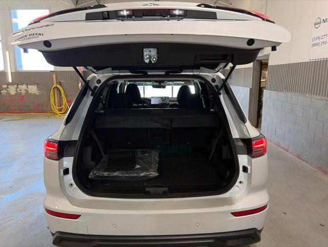 2026 Mitsubishi Outlander ES 1.5T S-AWC