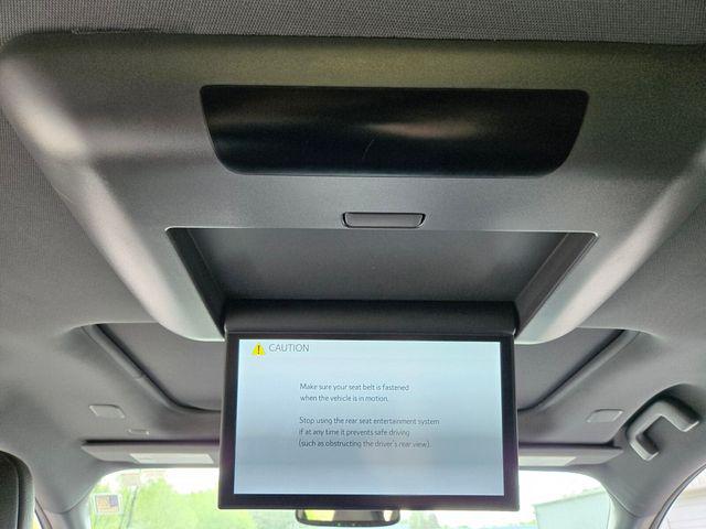 2023 Toyota Sienna Platinum