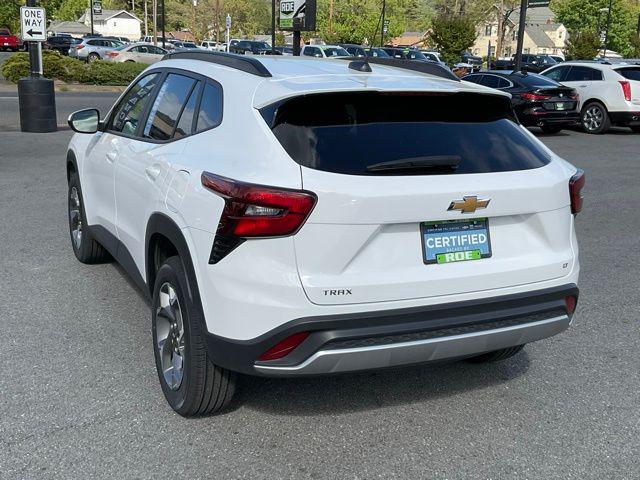 2025 Chevrolet Trax FWD LT