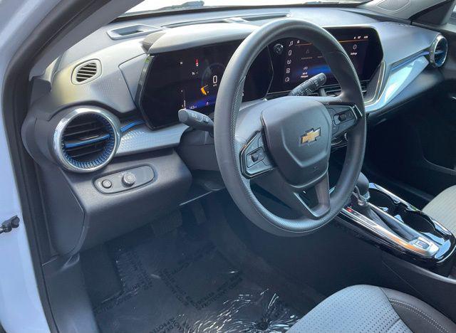 2025 Chevrolet Trax FWD LT