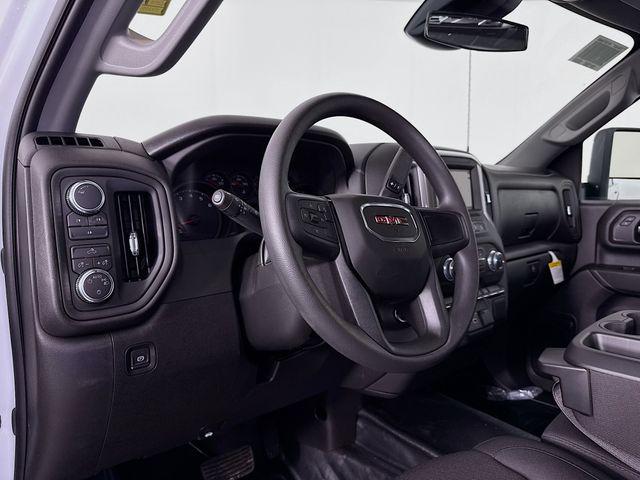 2026 GMC Sierra 2500HD Crew Cab, Standard Bed, Pro, 4WD