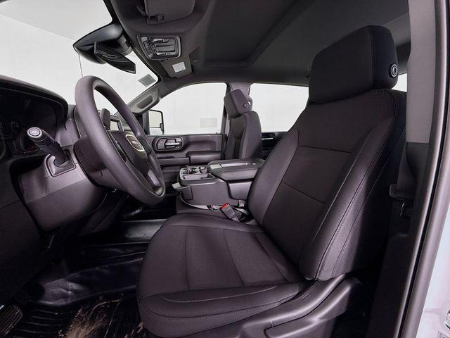 2026 GMC Sierra 2500HD Crew Cab, Standard Bed, Pro, 4WD