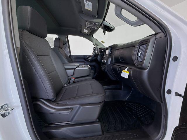2026 GMC Sierra 2500HD Crew Cab, Standard Bed, Pro, 4WD