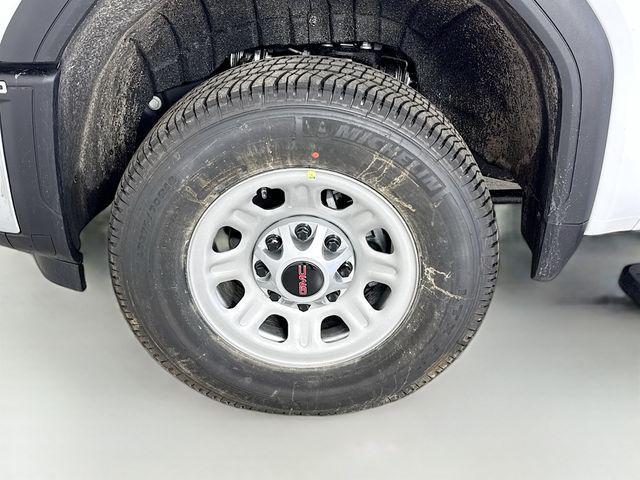 2026 GMC Sierra 2500HD Crew Cab, Standard Bed, Pro, 4WD