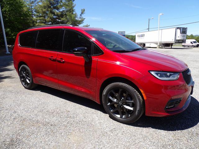 2026 Chrysler Pacifica Limited AWD