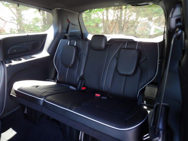 2026 Chrysler Pacifica Limited AWD
