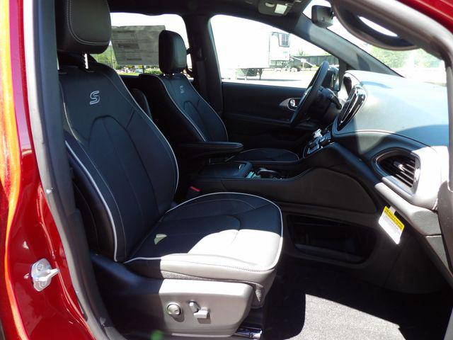 2026 Chrysler Pacifica Limited AWD