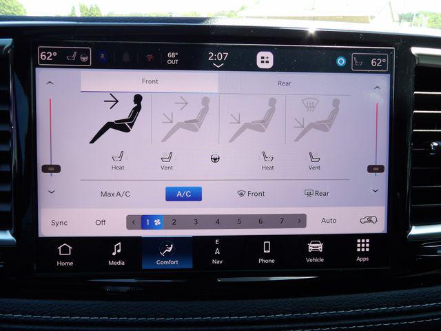 2026 Chrysler Pacifica Limited AWD