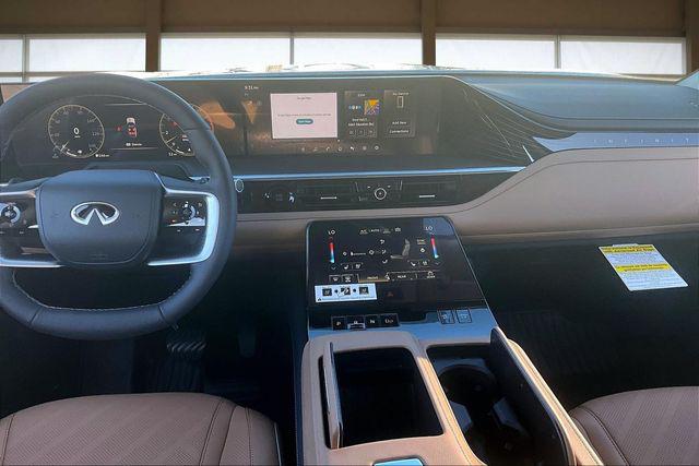 2026 INFINITI QX80 LUXE AWD