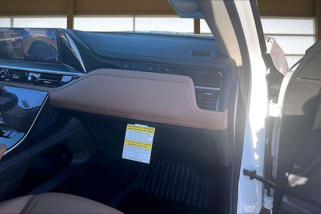2026 INFINITI QX80 LUXE AWD