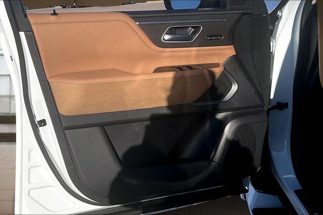 2026 INFINITI QX80 LUXE AWD