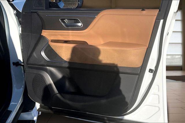 2026 INFINITI QX80 LUXE AWD