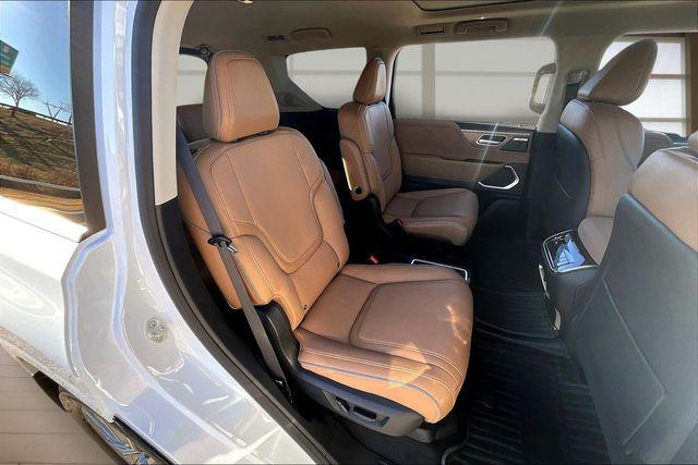 2026 INFINITI QX80 LUXE AWD