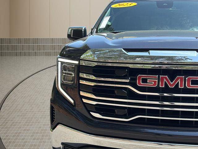2023 GMC Sierra 1500 4WD Crew Cab Short Box SLT