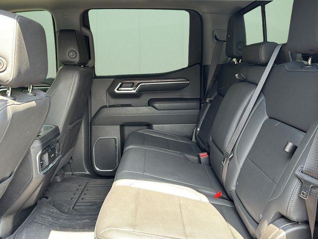 2023 GMC Sierra 1500 4WD Crew Cab Short Box SLT
