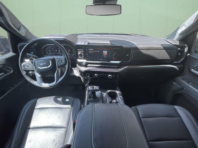 2023 GMC Sierra 1500 4WD Crew Cab Short Box SLT