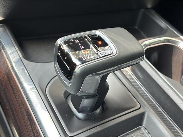 2023 GMC Sierra 1500 4WD Crew Cab Short Box SLT