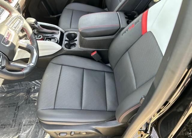 2023 GMC Canyon 4WD Crew Cab Short Box AT4X